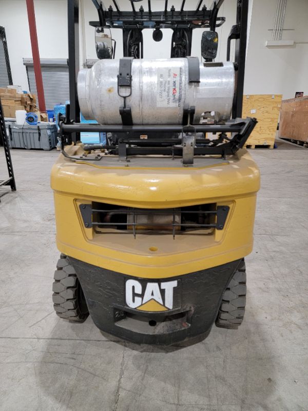 Photo 5 of Caterpillar Model GP25N 5,000LBS Dual Pallet Forklift