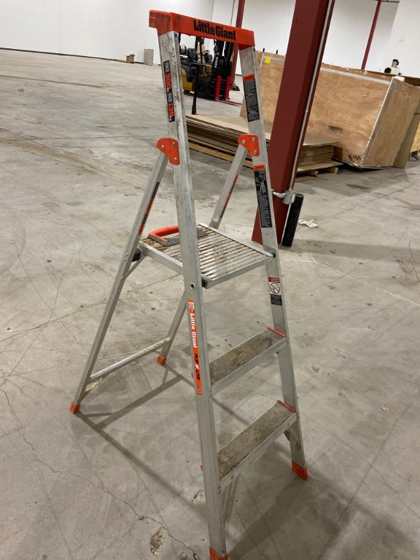 Photo 2 of LITTLE GIANT 300lb LADDER