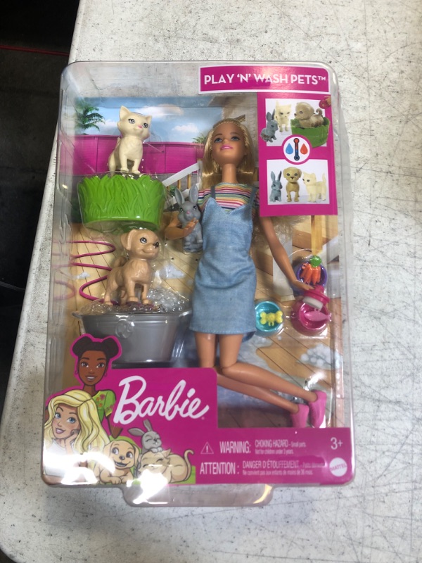 Photo 2 of Barbie Play 'N Wash Pets Doll & Playset with 3 Color-Change Animals & 10 Accessories, Blonde Doll with Blue Eyes