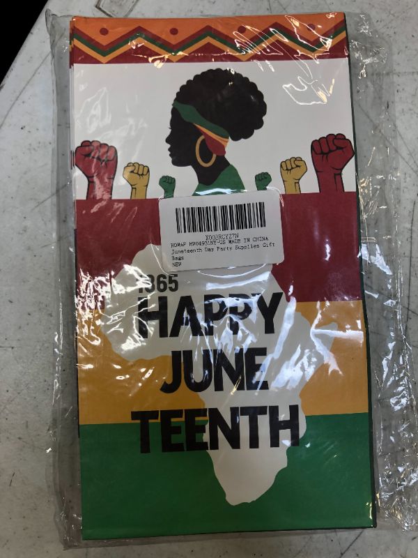 Photo 2 of 12 Pieces Happy Juneteenth Party Gift Bags with 18 Stickers,Black History Month Party Paper Goodie Bags Candy Treat Bags Gift Wrapping Bags for Juneteenth Party Supplies Juneteenth Party Decorations
