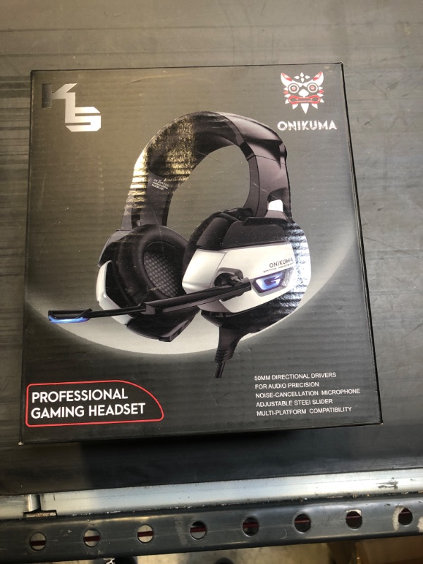 Photo 1 of Professional gaming headset