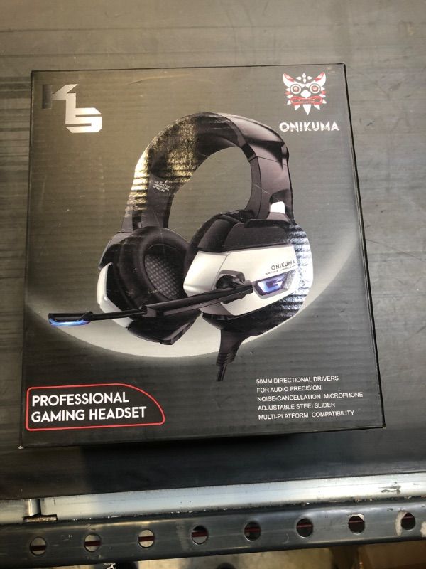 Photo 1 of Professional gaming headset