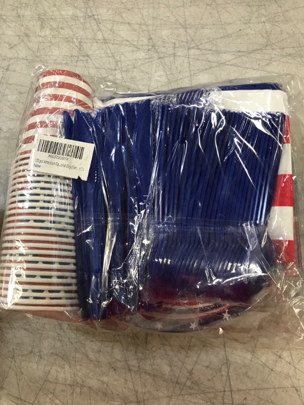 Photo 2 of 170 pcs American Flag Themed Tableware Set?Patriotic Plates and Napkins Party Supplies,-July 4th Plates Cup Napkin Tablecloth,for 4th of July Celebration,Patriotic Party Decoration,Memorial Day (Serves 24? https://a.co/d/2hv4Uth