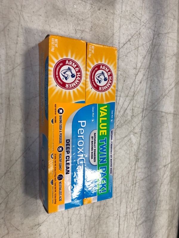 Photo 2 of Arm & Hammer Toothpaste Peroxicare Healthy Gums
