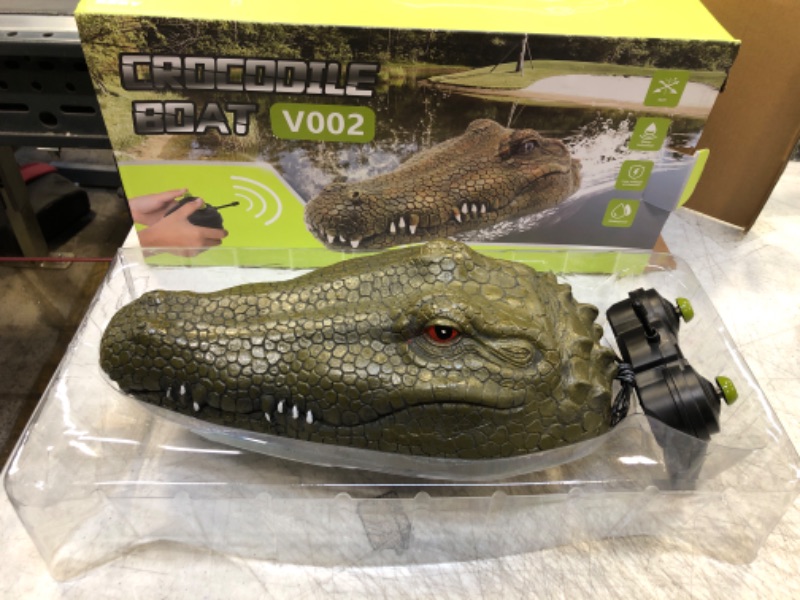 Photo 2 of Akargol 2.4 GHz Remote Control Alligator Head Boat RC Boats for Adults and Kids - Large Decoy and Floating Crocodile Head Toy Rechargeable Battery Prank Toys Remote Controlled Boat Lake & Pool Toy