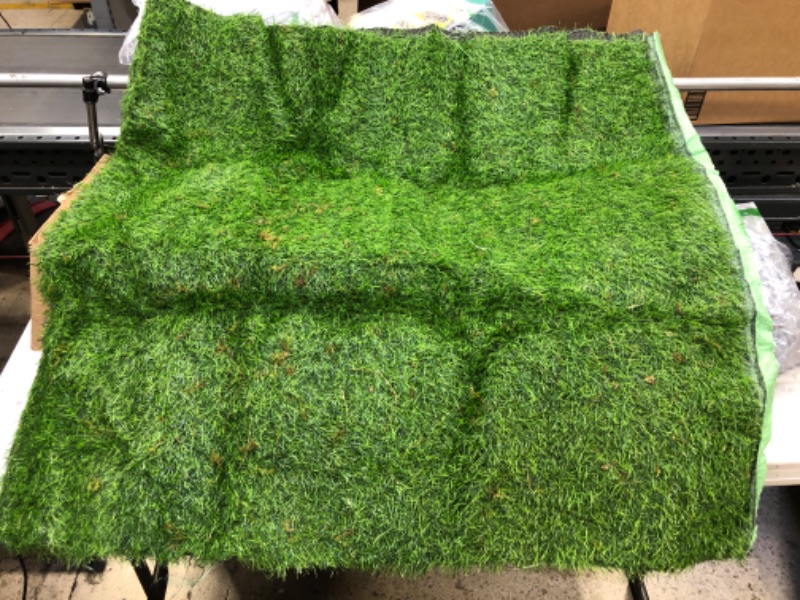 Photo 2 of  Green Artificial Grass Rug Grass Carpet Rug , Realistic Fake Grass Deluxe Turf Synthetic Turf Thick Lawn Pet Turf -Perfect for Indoor/Outdoor
Visit the Fasmov Store