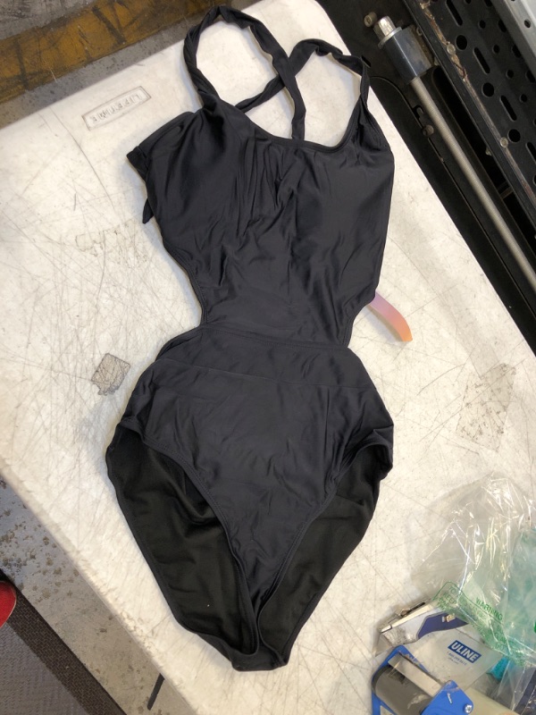 Photo 1 of SIZE MED    WOMENS SWIMWEAR 