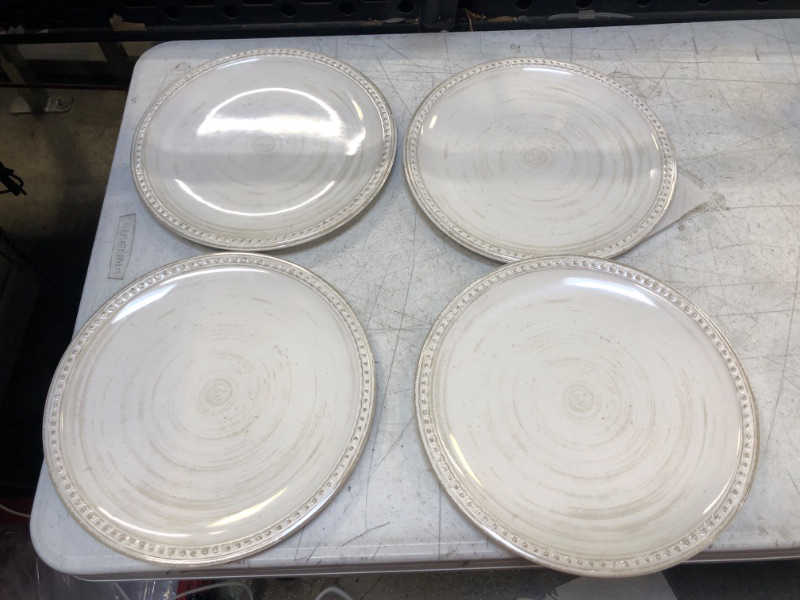 Photo 1 of 4 PC LARGE PLASTIC PLATES