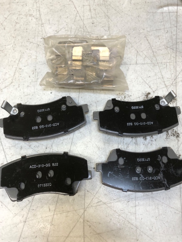 Photo 2 of ACDelco Silver 14D1912CH Ceramic Front Disc Brake Pad Set