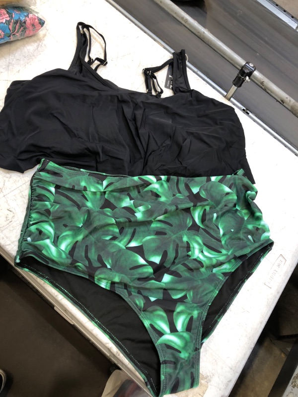 Photo 1 of 2XL -- 2-PIECE SWIMSUIT 