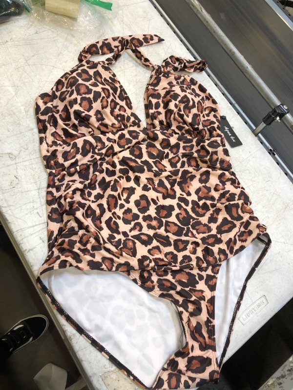 Photo 1 of 18W -- ONE-PIECE SWIMSUIT 