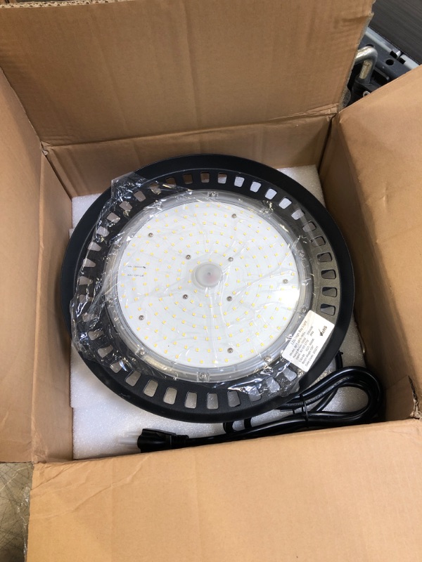 Photo 2 of BFT LED High Bay Light 240W UFO 5000K 36,000LM,1-10V Dimmable,1000W HID/HPS Replacement,UL 5-Foot Cable,UL Certified Driver IP65,Hook Mount,Shop Lights,Garage,Factory,Warehouse,Workshop,Area Light.