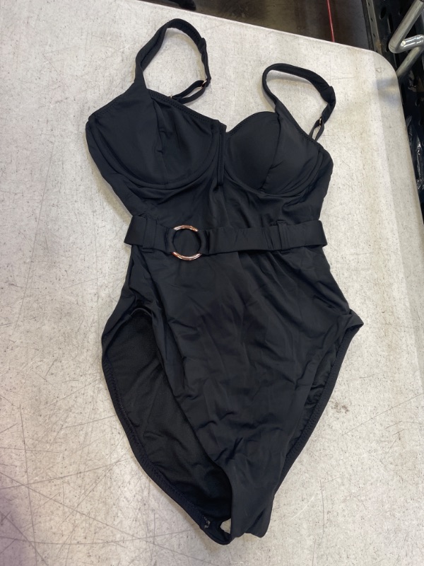 Photo 1 of AMAVI V Wire One Piece Swimsuit M