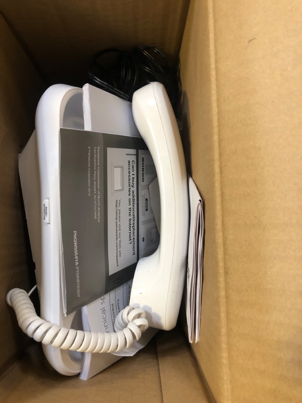 Photo 2 of VTech SN5147 Amplified Corded/Cordless Senior Phone with Answering Machine, Call Blocking, 90dB Extra-loud Visual Ringer, One-touch Audio Assist on Handset up to 50dB, Big Buttons and Large Display