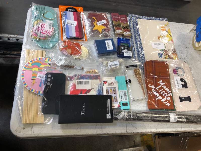 Photo 1 of 22 PCS MISC. ITEMS BAG LOT