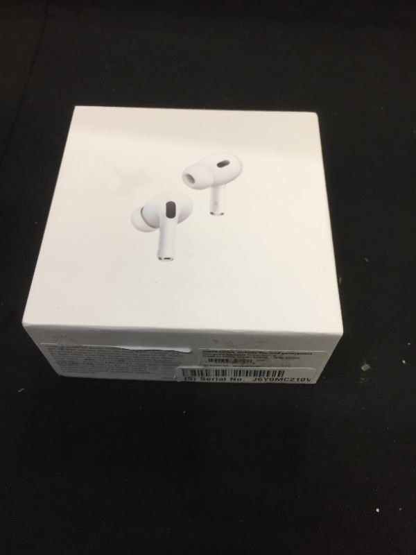 Photo 4 of Apple - AirPods Pro (2nd generation) with MagSafe Case (USB?C) - White
