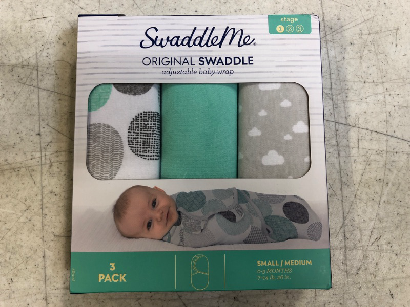 Photo 2 of SwaddleMe by Ingenuity Original Swaddle - Size Small/Medium, 0-3 Months, 3-Pack (Floating Geo) Floating Geos