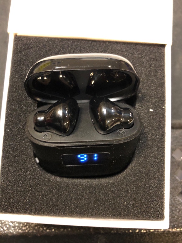 Photo 1 of Wireless Earbuds