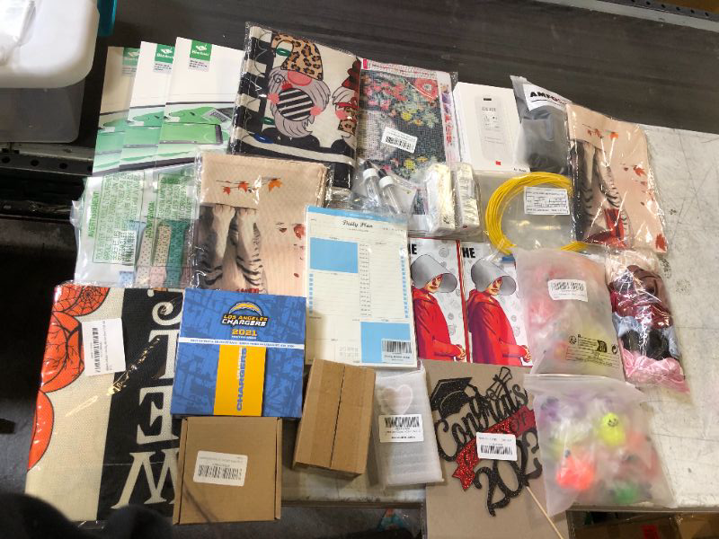 Photo 1 of 25 PCS MISC. ITEMS BAG LOT