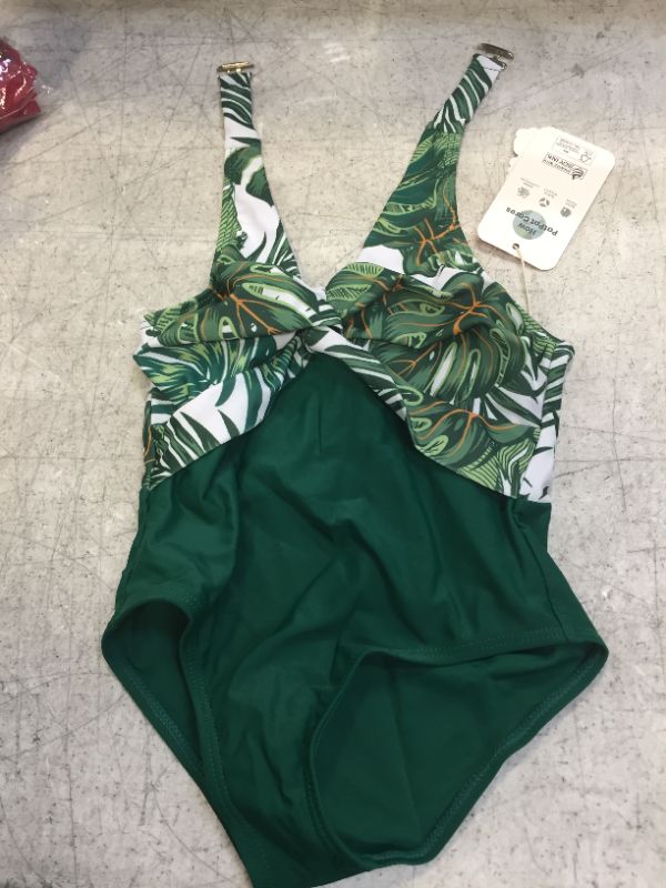 Photo 1 of GIRLS BATHING SUIT
SIZE 4-5 YEARS SMALL