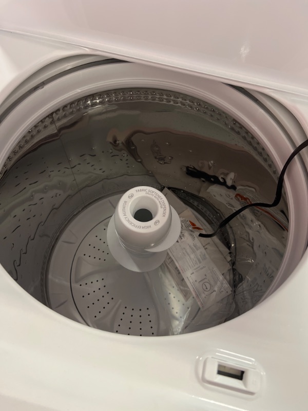 Photo 3 of Amana 3.8-cu ft High Efficiency Agitator Top-Load Washer (White)
Item #5300650 |
Model #NTW4519JW