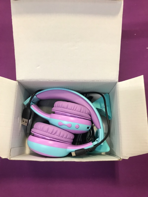 Photo 2 of gorsun Bluetooth Kids Headphones with Microphone