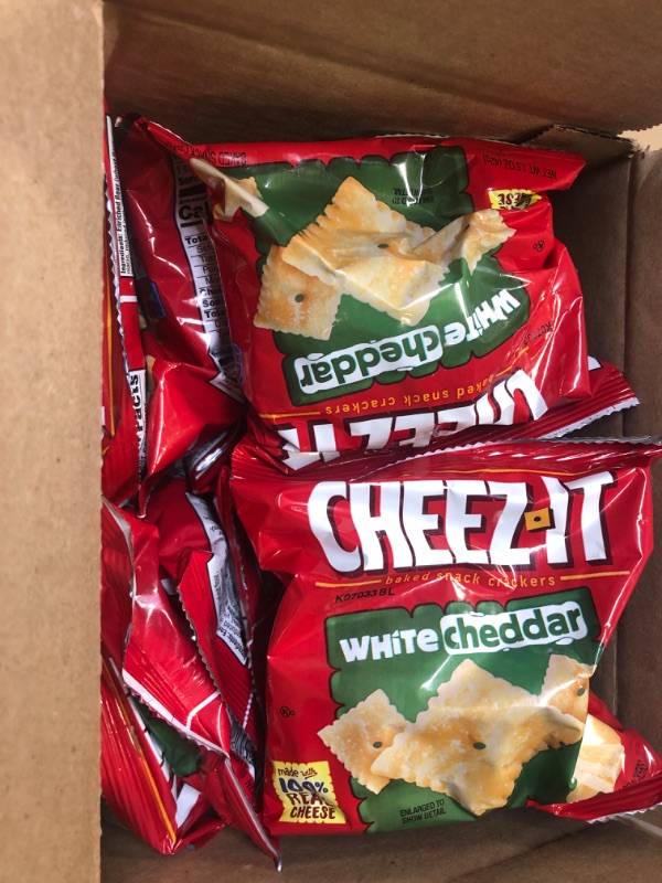 Photo 2 of 12pcs---Cheez-It Cheese Crackers, Baked Snack Crackers, Lunch Snacks, White Cheddar 
