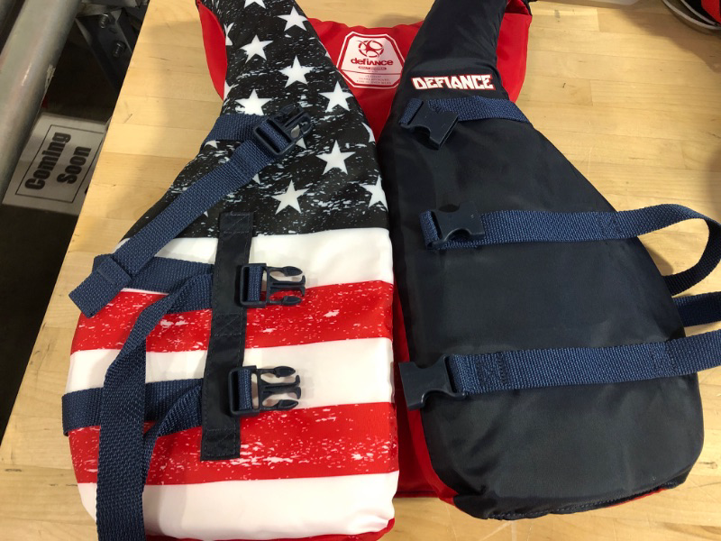 Photo 1 of  Universal Adults Flotation Vest 30-52 in Type III Over 90lb