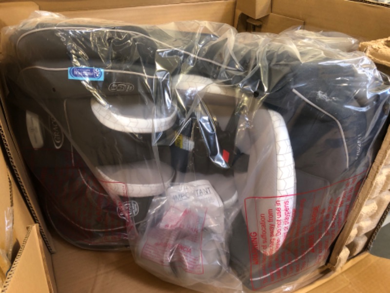 Photo 1 of Graco Extend2Fit Convertible Car Seat | Ride Rear Facing Longer with Extend2Fit, Redmond 2-in-1 Redmond