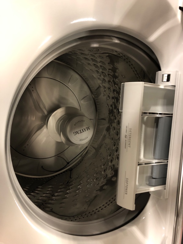 Photo 5 of Maytag Smart Capable 5.2-cu ft High Efficiency Agitator Smart Top-Load Washer (White) ENERGY STAR
