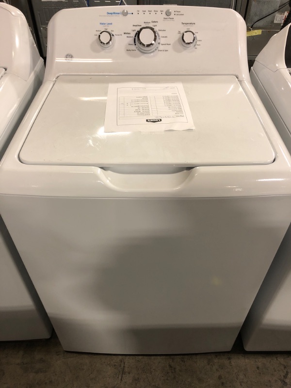 Photo 5 of GE 4.2-cu ft Agitator Top-Load Washer (White)
