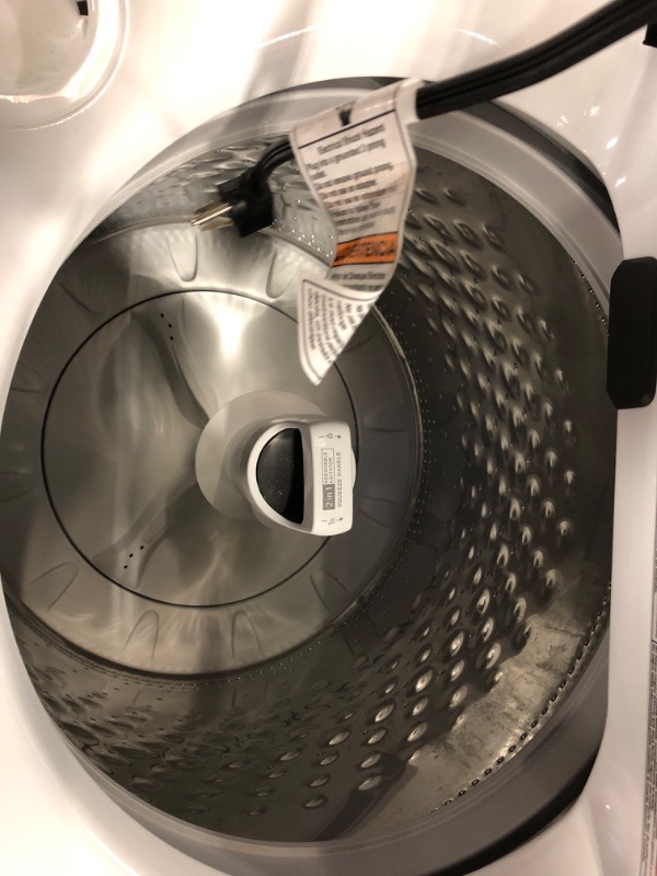 Photo 1 of Whirlpool 2 in 1 Removable Agitator 4.7-cu ft High Efficiency Impeller and Agitator Top-Load Washer (White)
