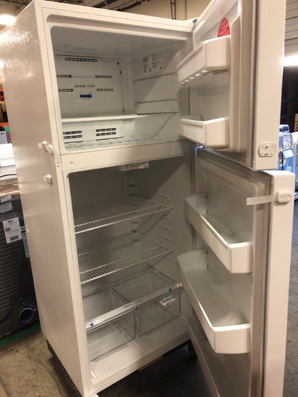 Photo 2 of Frigidaire Garage-Ready 18.3-cu ft Top-Freezer Refrigerator (White)
