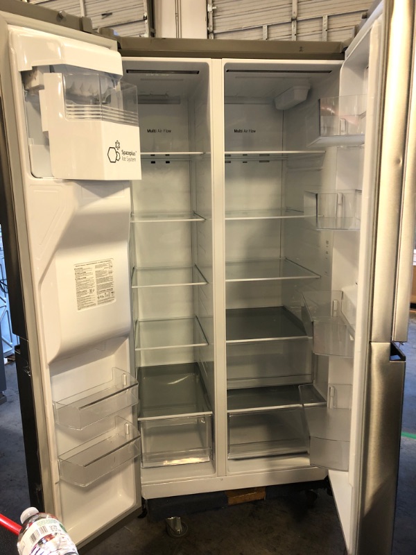 Photo 2 of LG Door in Door 27.12-cu ft Side-by-Side Refrigerator with Ice Maker (Printproof Stainless Steel)
