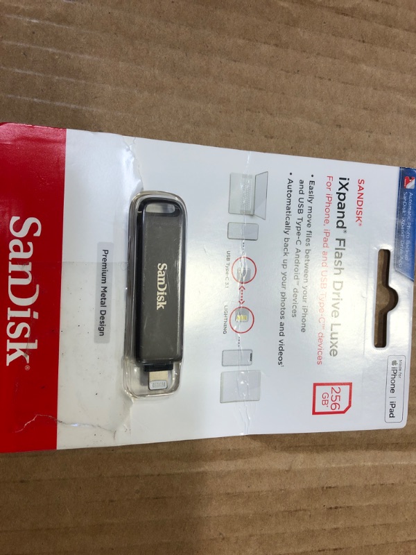 Photo 2 of SanDisk 256GB iXpand Flash Drive Luxe for iPhone and USB Type-C Devices - SDIX70N-256G-GN6NE