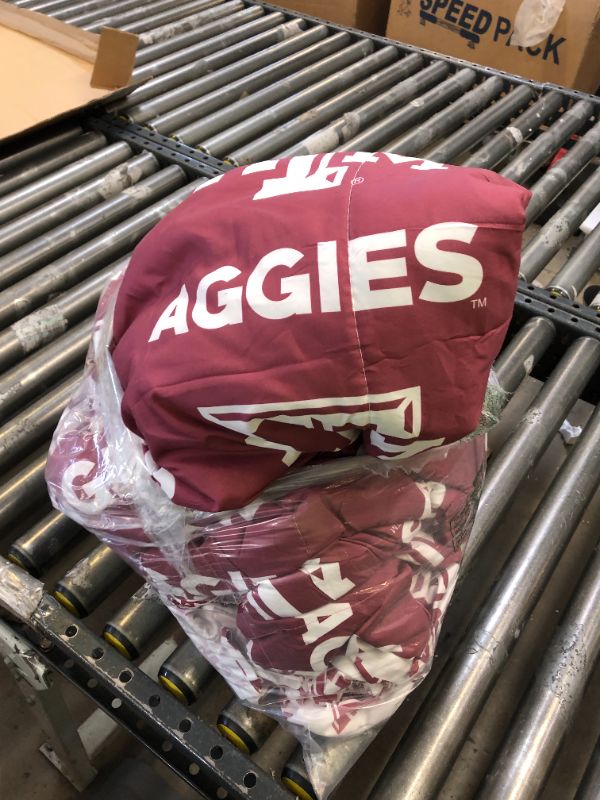 Photo 2 of  Texas A&M Aggies Bedding Set