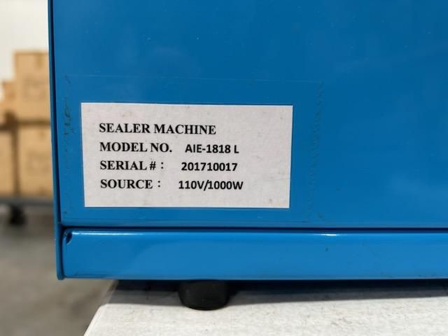 Photo 3 of Deluxe L-Bar Sealer is extremely fast using 1000W power to cut sealing time in half, sealing 6-8 packages per minute. The Deluxe L-Bar Sealer seals and trims up to two 18" sides at once.
Includes 18" film dispenser, film separator, worktable and twin perf