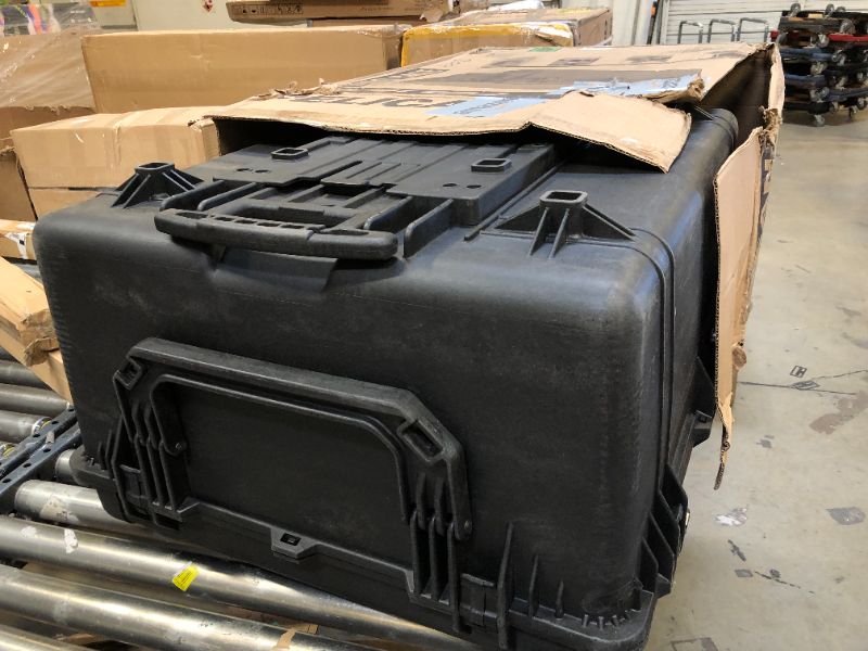 Photo 4 of Pelican 1690 Case Black With Foam