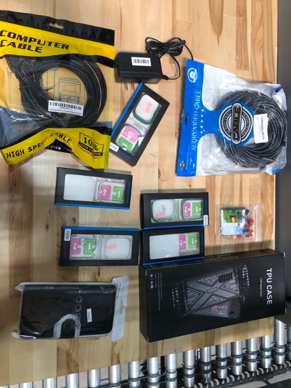 Photo 1 of 11 Electronic Accessory Pack