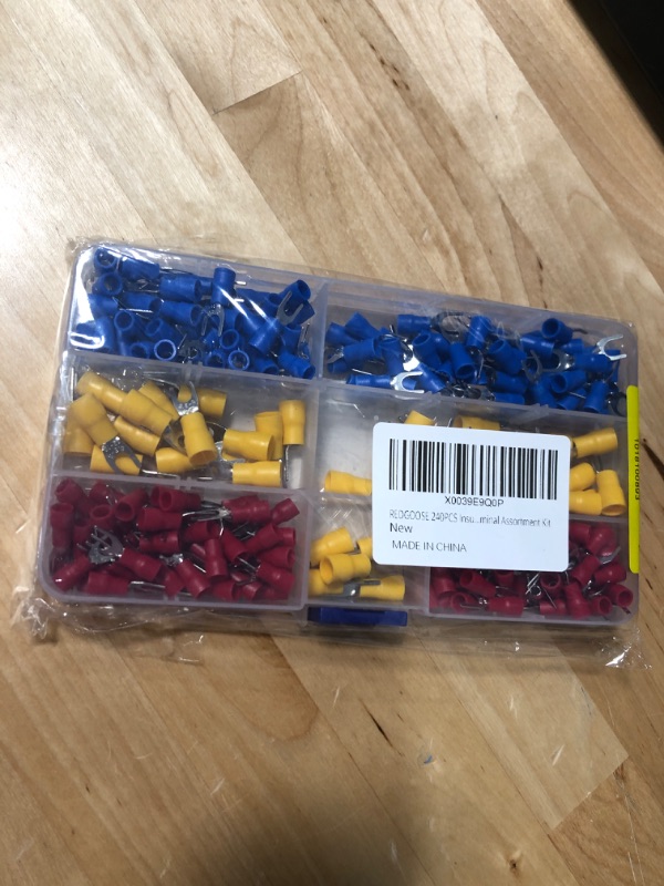 Photo 2 of 200 PCS Electrical Wire Connectors Crimp Terminal Electrical Connectors Kit Lug Kit Spade Ring Butt Set 