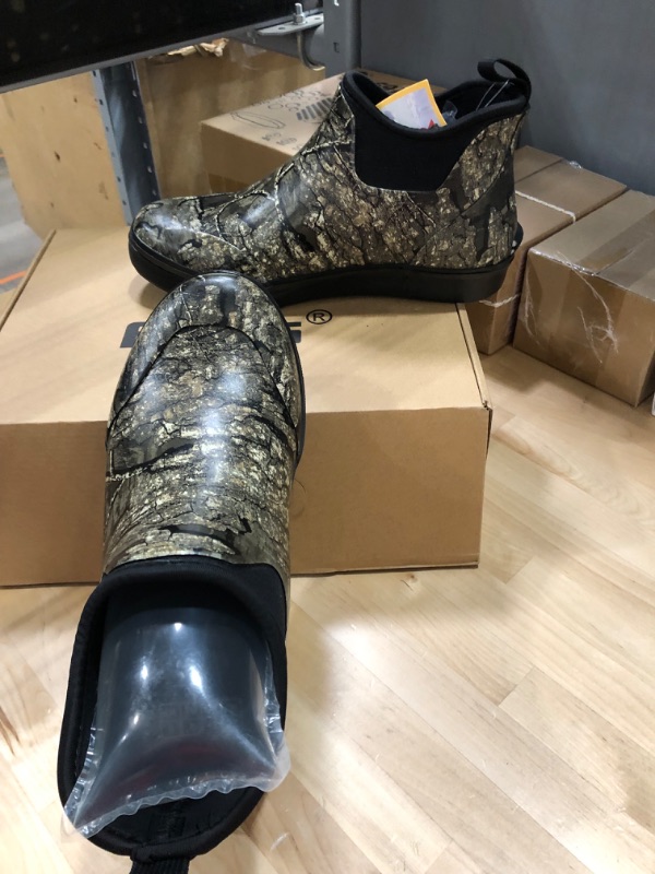 Photo 1 of 8Fans Realtree Timber Camo Deck Boots