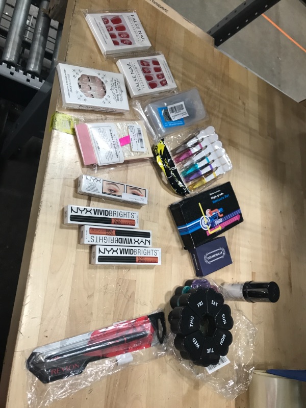 Photo 1 of ****NON REFUNDIBLE*(**BUNDLE OF 15 ASSORTED COSMETIC 