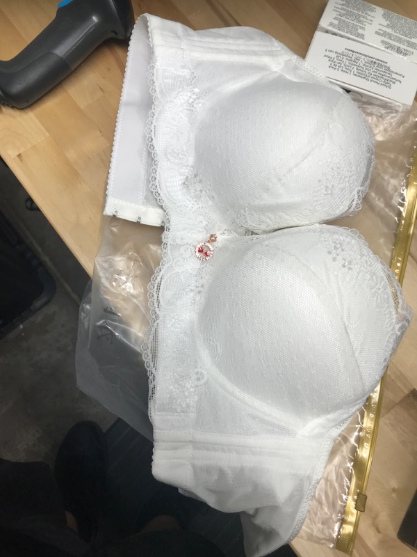 Photo 1 of lift bra women soft size small chest 42b white