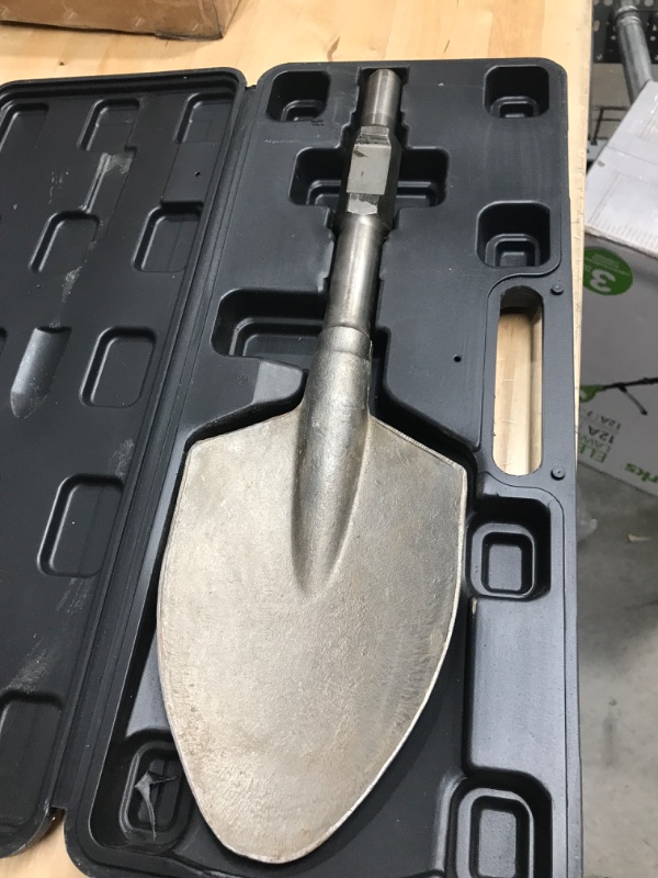 Photo 2 of VEVOR Clay Spade Chisel Bit for Demolition Jack Hammer, Carrying Case, 17.1" x 5.3", 1-1/8", 40Cr Steel Clay Spade 17.1" x 5.3"