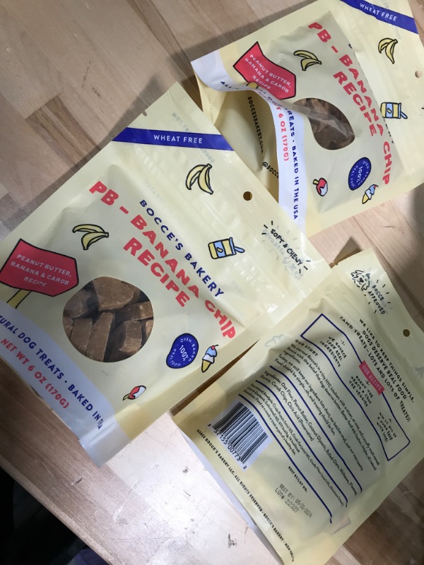 Photo 2 of **BUNDLE OF 3**  Bocce's Bakery PB Banana Chip Recipe Treats for Dogs, Wheat-Free Everyday Dog Treats, Real Ingredients, Baked in The USA, All-Natural Soft & Chewy Cookies, Peanut Butter, Bananas, & Carob, 6 oz PB-Banana Chip - Peanut Butter, Bananas, & C