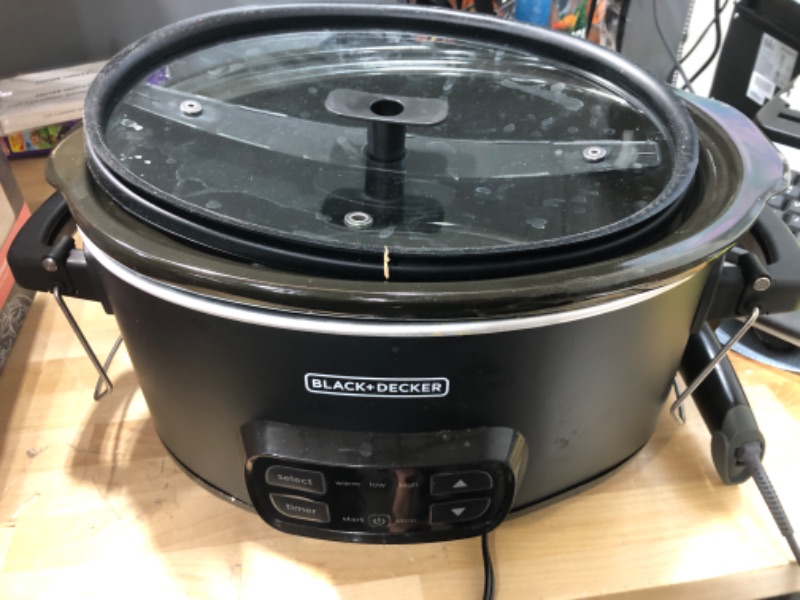 Photo 2 of *** POWERS ON *** BLACK+DECKER 7-Quart Digital Slow Cooker with Chalkboard Surface, Slate, SCD4007