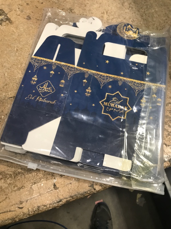 Photo 2 of 48 Pcs Eid Mubarak Envelopes Gift Boxes Set Includes 24 Pcs Eid Mubarak Treat Boxes and 24 Pcs Eid Mubarak Money and Gift Card Holders Money Envelopes for Eid Muslim Party Supplies