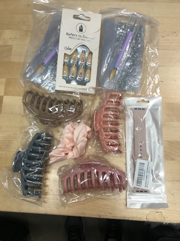 Photo 1 of Accessory Bundle 5 Items