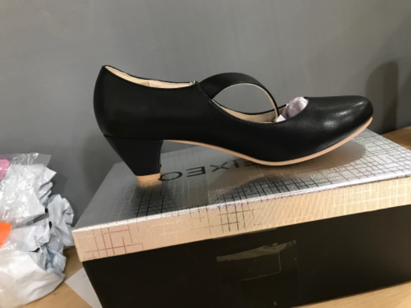 Photo 1 of 100FIXEO Women's Ankle Strap Mary Jane Low Chunky Block Heels Pumps Vintage Closed Toe Dress Work Office Shoes
SIZE 7/41