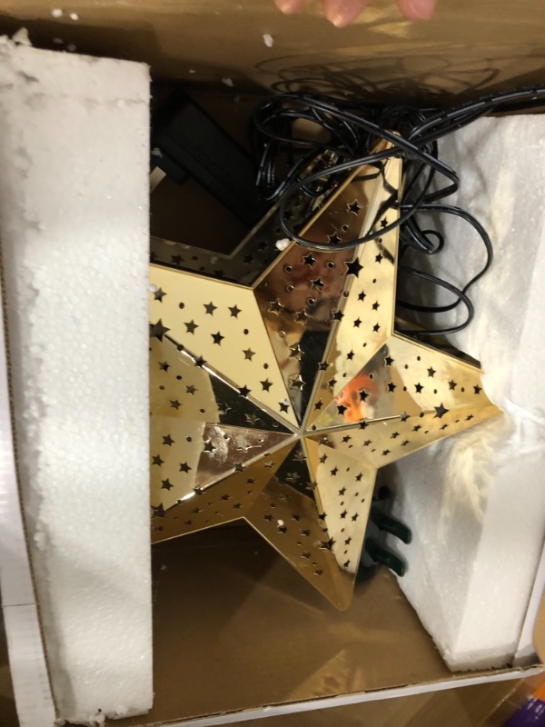 Photo 3 of 
Christmas Tree Topper Lighted Star [